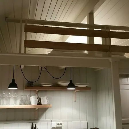 Lysvoldbua Henningsvær